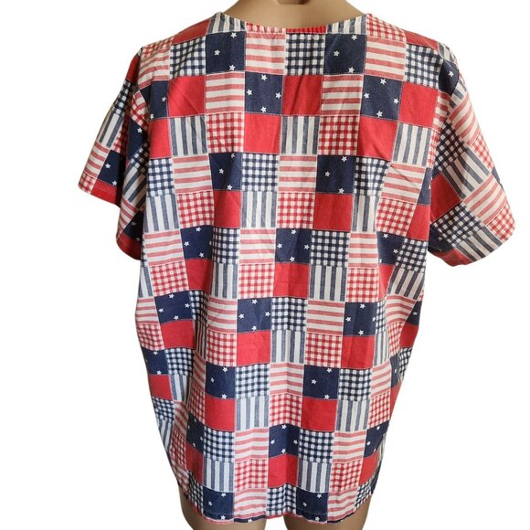 Womens Patriotic Patchwork Red White and Blue Scrub Top Front Pockets Size M - Picture 4 of 8